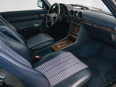 MERCEDES-BENZ SL - 3