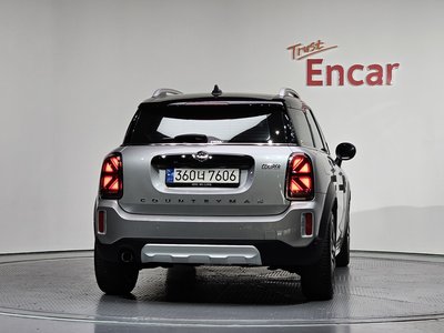 MINI COUNTRYMAN - 3