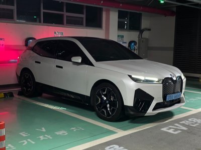 2023 BMW IX 照片 2
