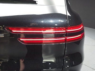 صورة 10 لـ 2021 Genesis GV70