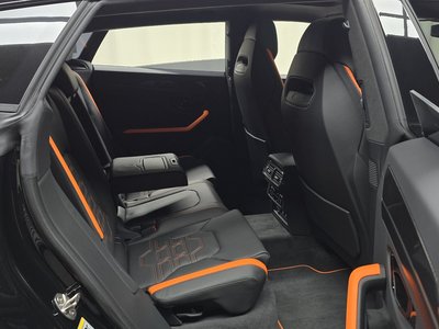 2026 Lamborghini URUS 缩略图 12