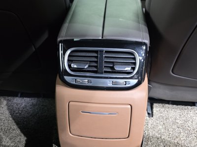2020 Genesis G90 — миниатюра 36