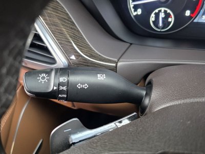 2020 Genesis G90 — миниатюра 38