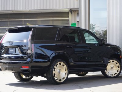 CADILLAC ESCALADE - 9