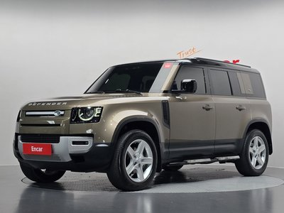 LAND ROVER DEFENDER - 1