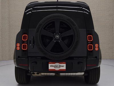 LAND ROVER DEFENDER - 8