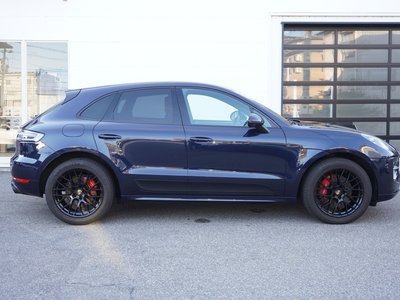 PORSCHE MACAN - 2