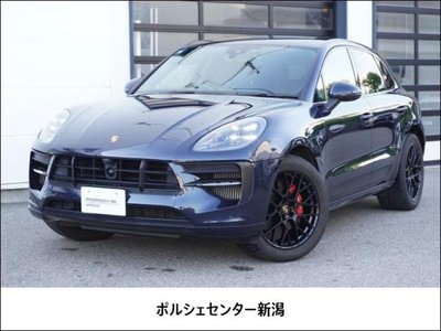 PORSCHE MACAN - 1
