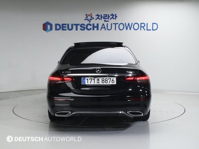 MERCEDES-BENZ E-CLASS - 3