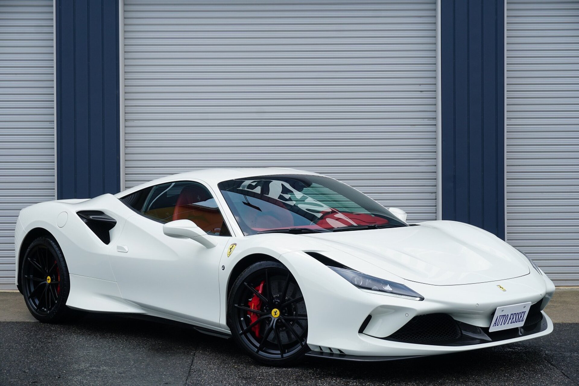 FERRARI F8 TRIBUTO - View 1