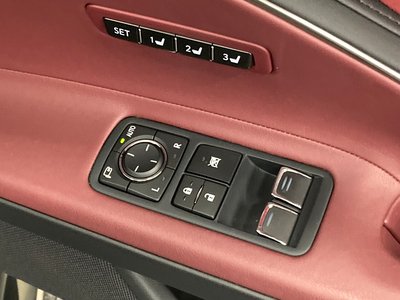 صورة مصغرة 34 لـ 2018 Lexus LC