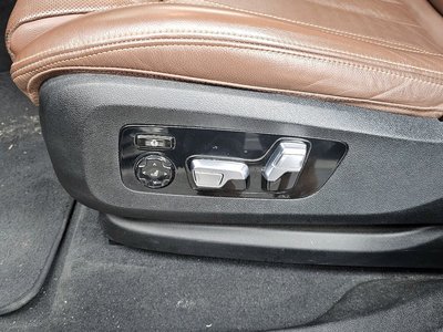2021 BMW X6 — миниатюра 30