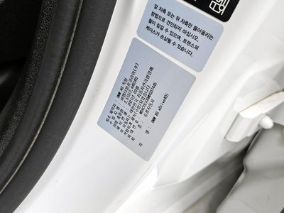 2021 BMW X6 — миниатюра 16