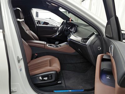 2021 BMW X6 — миниатюра 17