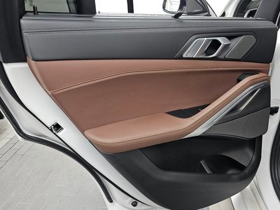 2021 BMW X6 — миниатюра 15