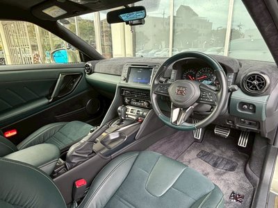 NISSAN GT-R - 6