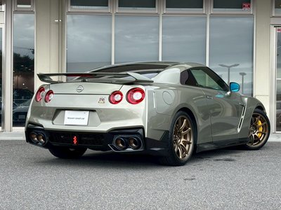 NISSAN GT-R - 5