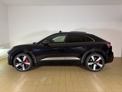 PORSCHE MACAN - 3