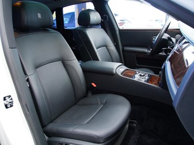 2011 ROLLS-ROYCE GHOST thumbnail 40