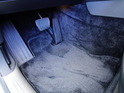 2011 ROLLS-ROYCE GHOST thumbnail 32