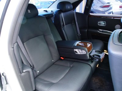 2011 ROLLS-ROYCE GHOST thumbnail 47