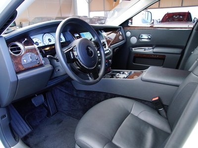 2011 ROLLS-ROYCE GHOST photo 10