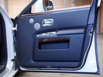 2011 ROLLS-ROYCE GHOST thumbnail 46