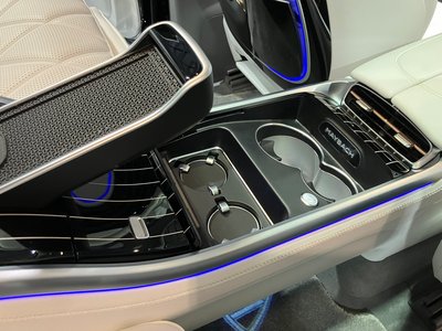 صورة مصغرة 31 لـ 2025 Mercedes-BENZ EQS SUV MAYBACH