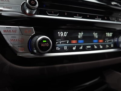 2022 BMW 6 SERIES GT thumbnail 35