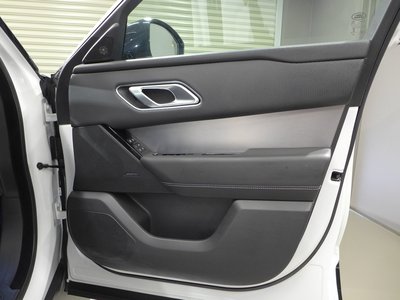 2021 LAND Rover RANGE ROVER VELAR — миниатюра 16