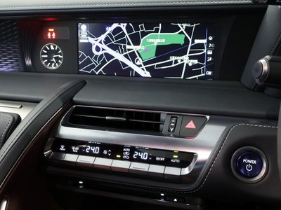 صورة مصغرة 18 لـ 2019 Lexus LC