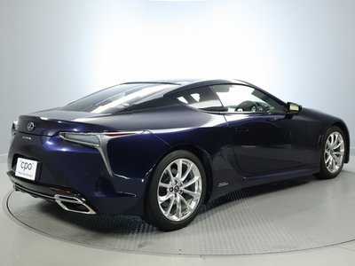 صورة 10 لـ 2019 Lexus LC