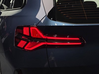 صورة 10 لـ 2025 BMW X3