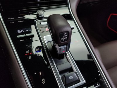 PORSCHE PANAMERA - 9