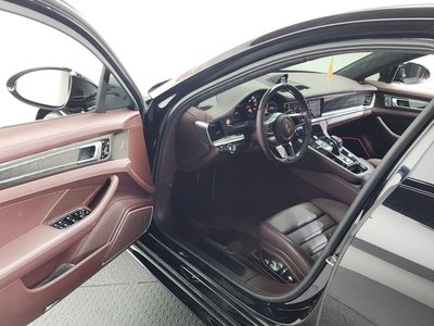 PORSCHE PANAMERA - 10