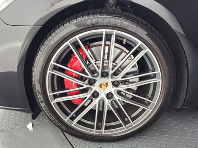 PORSCHE PANAMERA - 6