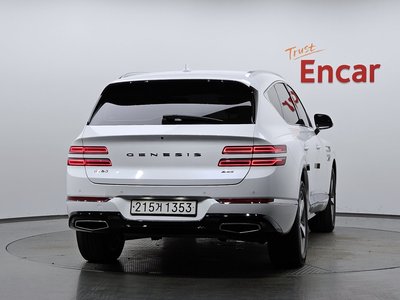 صورة 4 لـ 2022 Genesis GV80