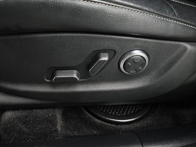 2022 Genesis GV80 thumbnail 31