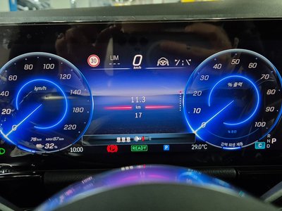 2025 Mercedes-BENZ EQA 照片 8