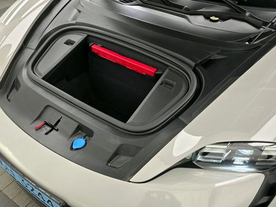 PORSCHE TAYCAN - 7