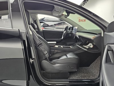 2022 Tesla MODEL Y — миниатюра 16