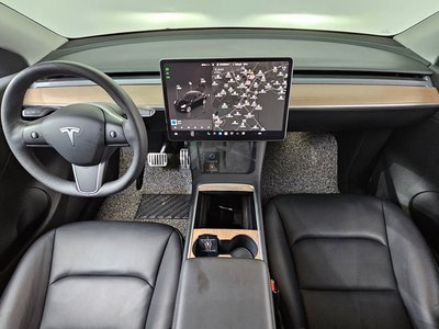 2022 Tesla MODEL Y — фото 5