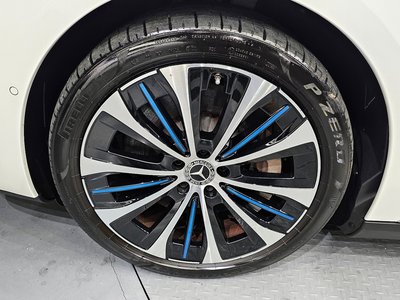 MERCEDES-BENZ EQE - 6