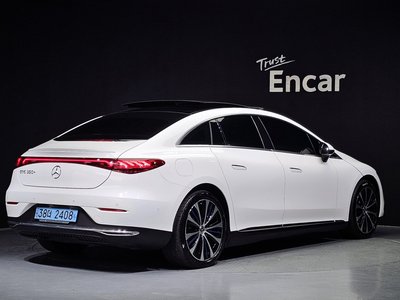 MERCEDES-BENZ EQE - 4