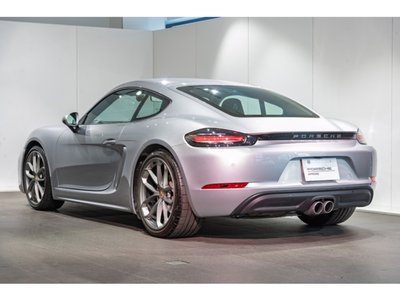 صورة 2 لـ 2023 Porsche 718