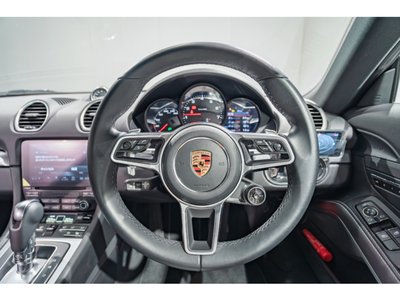 صورة 5 لـ 2023 Porsche 718
