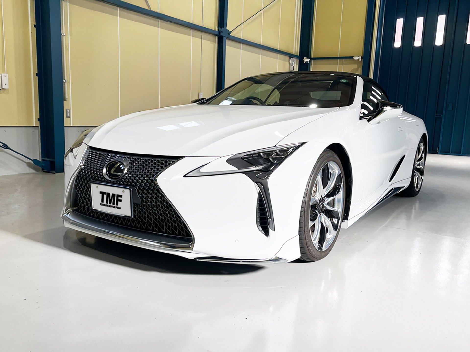 LEXUS LC CONVERTIBLE - View 1