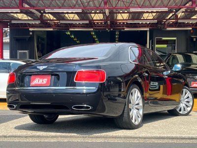 صورة مصغرة 16 لـ 2013 Bentley FLYING SPUR
