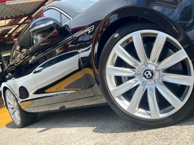 صورة مصغرة 11 لـ 2013 Bentley FLYING SPUR