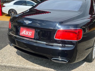 صورة مصغرة 19 لـ 2013 Bentley FLYING SPUR